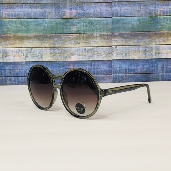 KOMONO Coco Black Smoke Sunglasses 🕶 (NEW) - Picture 6 of 10